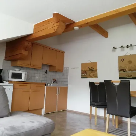 Strauss Apartment *