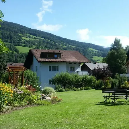 Strauss * Sankt Lorenzen ob Murau