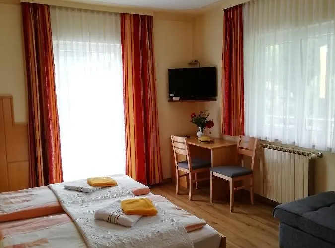 Strauss 穆劳附近圣洛伦岑