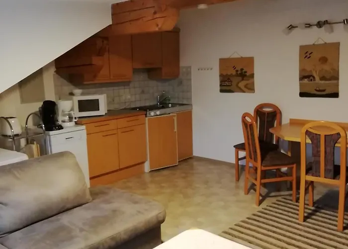 Strauss Appartement *